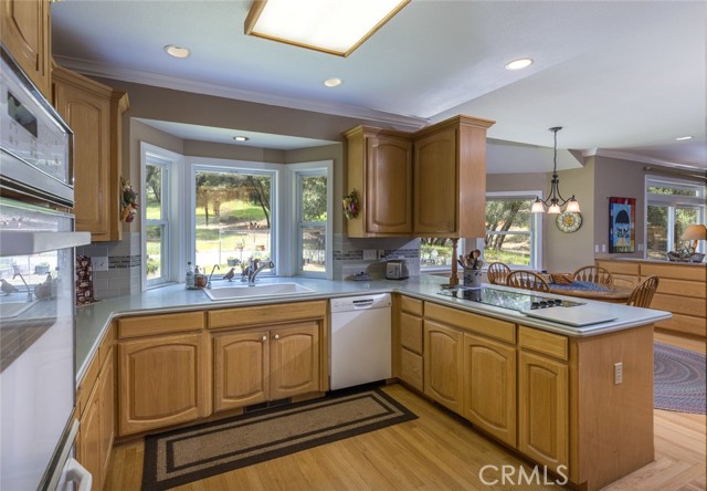 Detail Gallery Image 13 of 69 For 6051 Monte Vista Ln, Mariposa,  CA 95338 - 3 Beds | 3/1 Baths