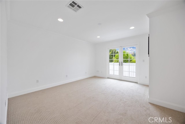 Detail Gallery Image 22 of 37 For 12722 Halkirk St, Studio City,  CA 91604 - 5 Beds | 5 Baths