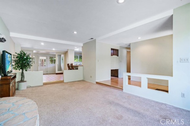 7480 Cortina Avenue, Atascadero CA: https://media.crmls.org/medias/a2157639-76b0-4e5a-a38d-93ff6aab44ee.jpg