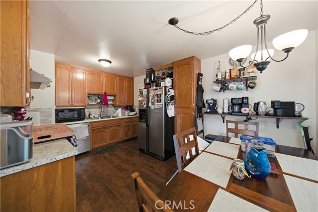 Detail Gallery Image 7 of 20 For 2026 Shasta St, Mojave,  CA 93501 - 3 Beds | 1/1 Baths