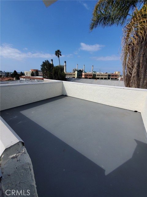 521 Francisca Avenue, Redondo Beach, California 90277, ,Residential Income,Sold,Francisca,SB22069384