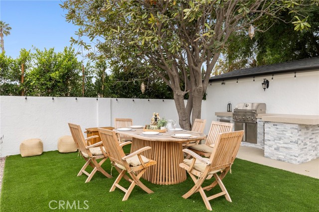 6105 Bellingham Avenue, North Hollywood CA: https://media.crmls.org/medias/a2160b75-b102-4b60-ad48-05c70ad1bbb5.jpg