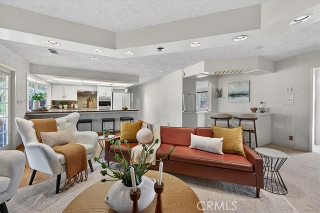 Detail Gallery Image 31 of 74 For 5867 E Club View, Fresno,  CA 93727 - 4 Beds | 2/1 Baths