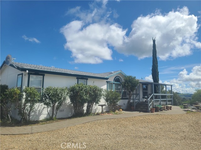 Detail Gallery Image 6 of 21 For 9308 Chimney Rock Rd, Paso Robles,  CA 93446 - 6 Beds | 4 Baths