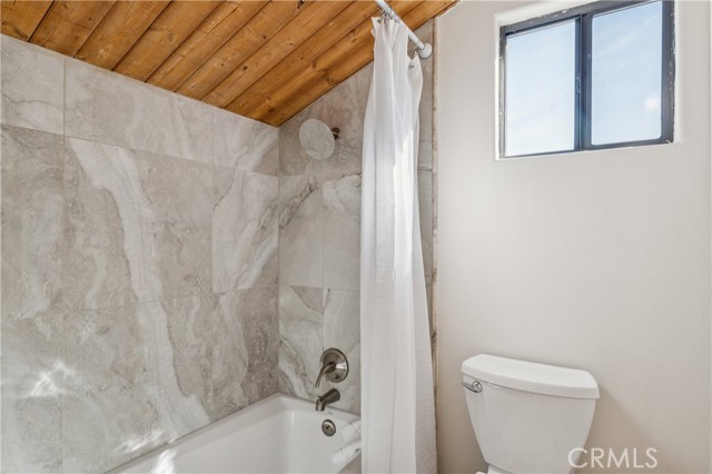 Detail Gallery Image 27 of 57 For 113 Brentwood, Lake Arrowhead,  CA 92352 - 6 Beds | 5/1 Baths