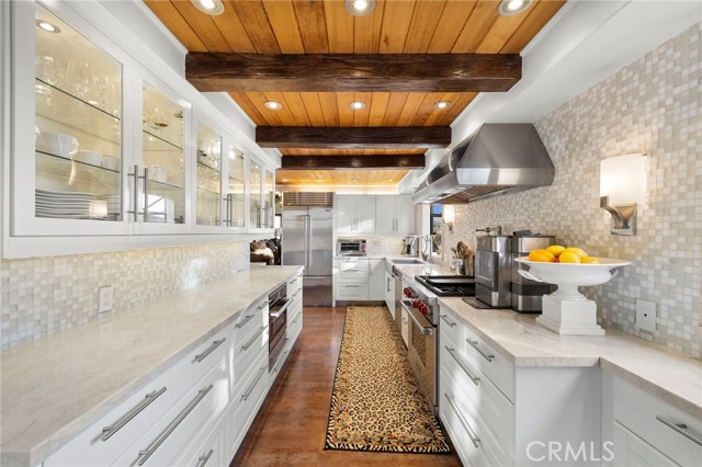 Detail Gallery Image 7 of 34 For 486 Holly St, Laguna Beach,  CA 92651 - 4 Beds | 4 Baths