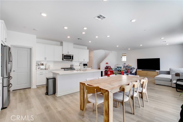 Image 5 of 27 For 2278 Yuzu Street
