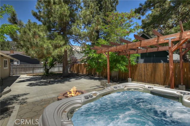 Detail Gallery Image 9 of 50 For 1055 Hugo Ln, Big Bear City,  CA 92314 - 3 Beds | 2 Baths