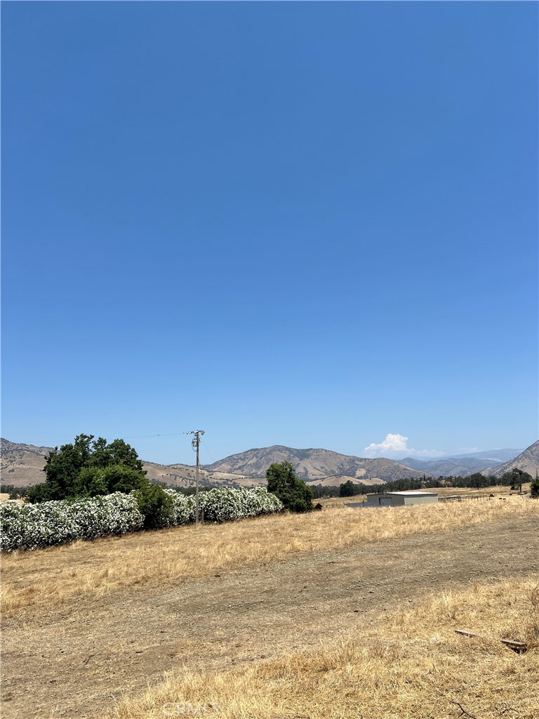 https://media.crmls.org/medias/a21a750f-4f19-4df4-9984-e2615214ab6c.jpg?preset=X-Large