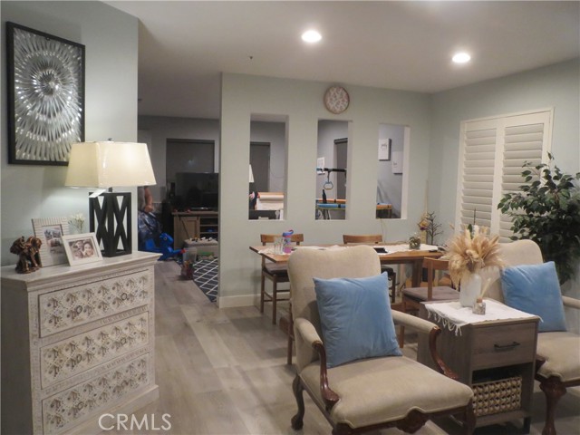 Detail Gallery Image 12 of 16 For 406 E Center, Anaheim,  CA 92805 - 3 Beds | 2/1 Baths