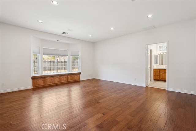 22501 Marilla Street, Chatsworth CA: https://media.crmls.org/medias/a21b30e2-965a-46ba-81e3-215f0a45b4f6.jpg