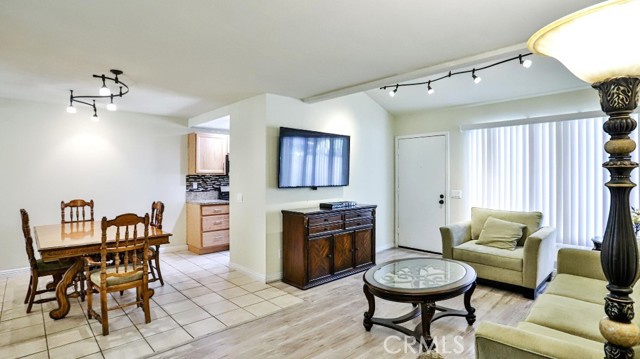 Detail Gallery Image 15 of 58 For 3538 Bottlebrush, West Covina,  CA 91792 - 2 Beds | 1/1 Baths