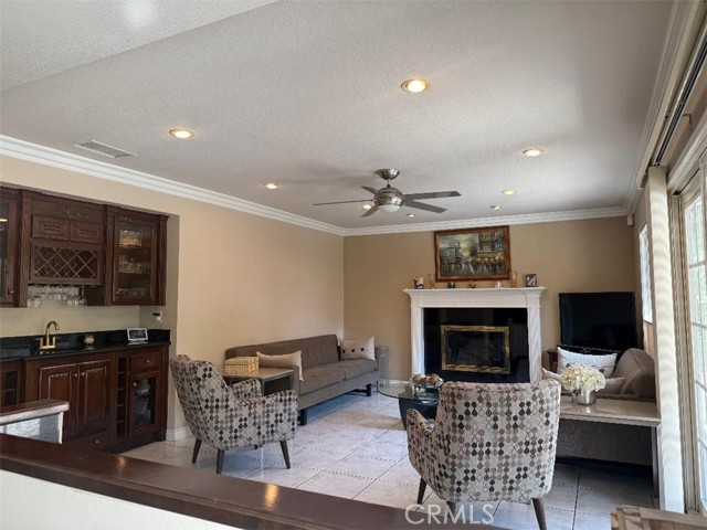 Detail Gallery Image 15 of 43 For 12558 Corellian Ct, Cerritos,  CA 90703 - 4 Beds | 3 Baths