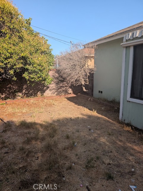1619 W 136th Street, Compton CA: https://media.crmls.org/medias/a21c6093-3ae0-46d1-850f-a0ccd23f8c94.jpg
