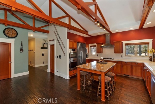 Detail Gallery Image 18 of 50 For 41922 Centre Ct, Big Bear Lake,  CA 92315 - 3 Beds | 3/1 Baths