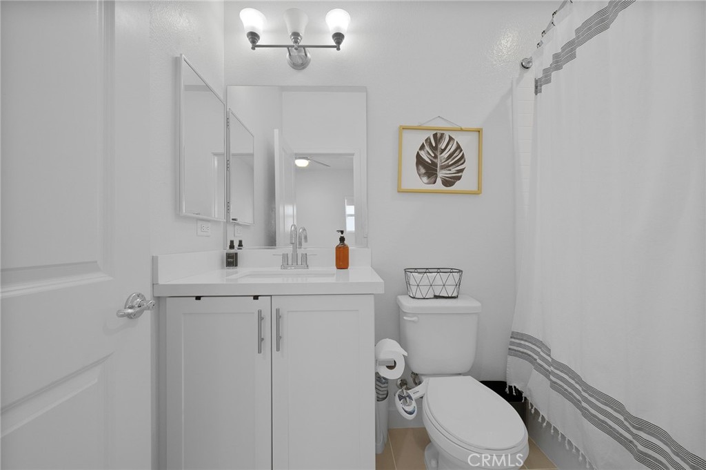 https://media.crmls.org/medias/a21dd467-97f7-49bf-8ac3-ea500b89a9e6.jpg?preset=X-Large