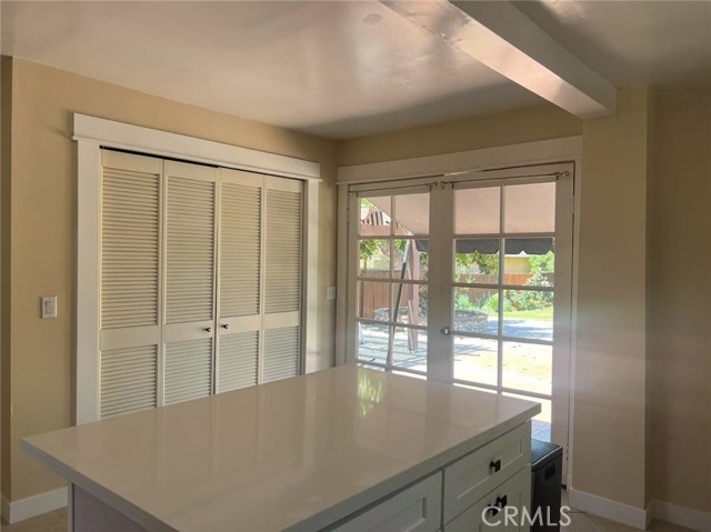 1961 Navarro Avenue, Pasadena CA: https://media.crmls.org/medias/a21e0e9b-85ad-4111-8f39-72b10738dced.jpg