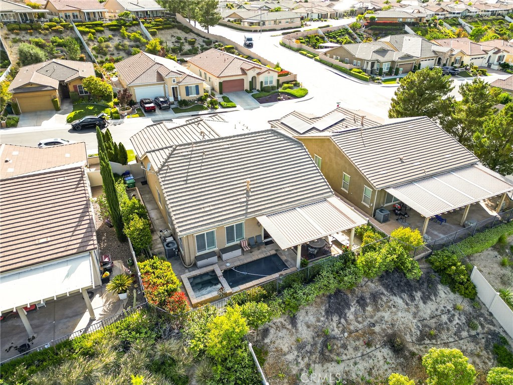 https://media.crmls.org/medias/a21e896e-f618-4247-8fd9-e326b87c7a1a.jpg?preset=X-Large