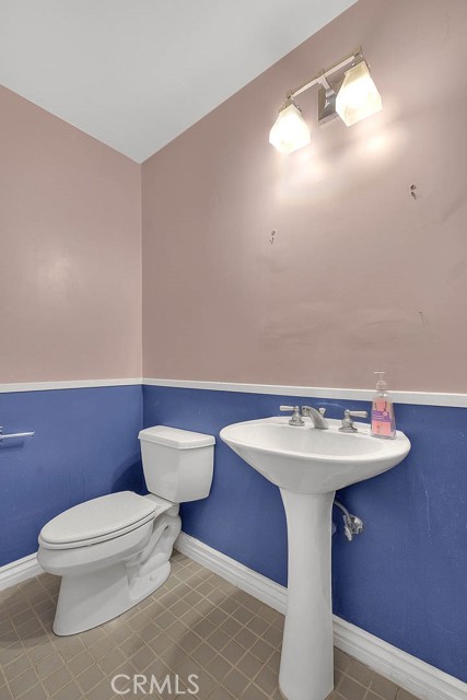 Detail Gallery Image 17 of 69 For 6423 Deep Dell, Hollywood,  CA 90068 - 3 Beds | 2/1 Baths