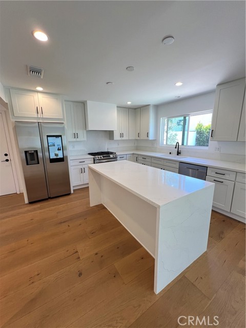 Detail Gallery Image 12 of 47 For 1863 Burleson, Thousand Oaks,  CA 91360 - 5 Beds | 2/1 Baths