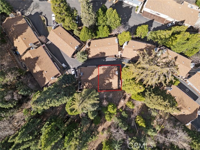 Detail Gallery Image 2 of 9 For 315 Canyon Crest, Lake Arrowhead,  CA 92352 - 3 Beds | 2 Baths