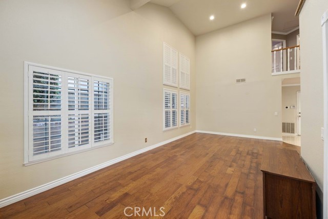 Detail Gallery Image 9 of 60 For 28610 Greenwood, Castaic,  CA 91384 - 4 Beds | 2/1 Baths