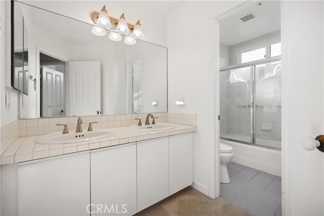 Detail Gallery Image 16 of 27 For 286 Carefree, Costa Mesa,  CA 92627 - 3 Beds | 2/1 Baths