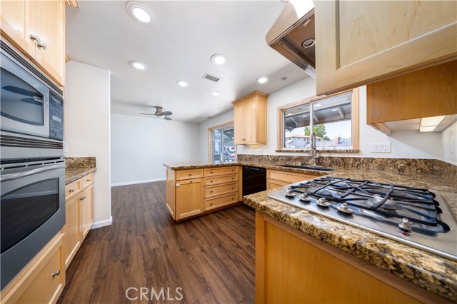 14969 Redwood Lane, Chino Hills CA: https://media.crmls.org/medias/a221846c-4e9c-4b63-a748-0744e7aa7038.jpg