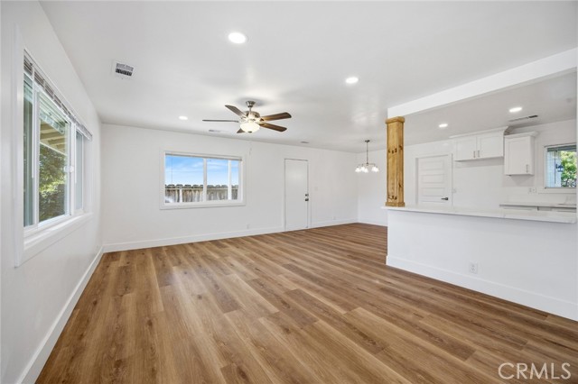 Detail Gallery Image 6 of 27 For 755 H, Parlier,  CA 93648 - 4 Beds | 2 Baths