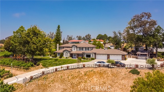 34150 Pauba Road, Temecula CA: https://media.crmls.org/medias/a22295ca-3325-4a7c-9dc2-a6d19f07f6b0.jpg