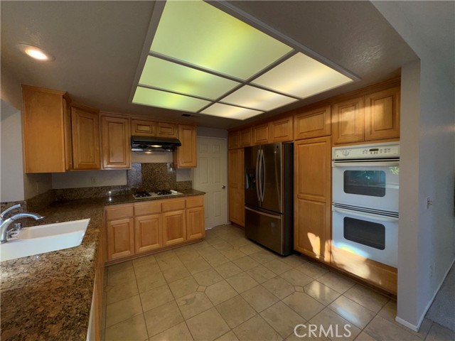 Detail Gallery Image 10 of 29 For 6 Fierro, Irvine,  CA 92614 - 3 Beds | 2/1 Baths