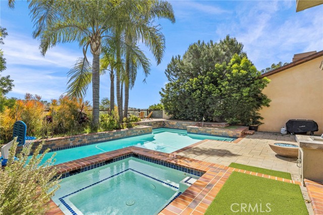4 Woodhaven, Laguna Niguel CA: https://media.crmls.org/medias/a2234027-c17e-4d0a-9bb4-2b9edb8ad5ea.jpg