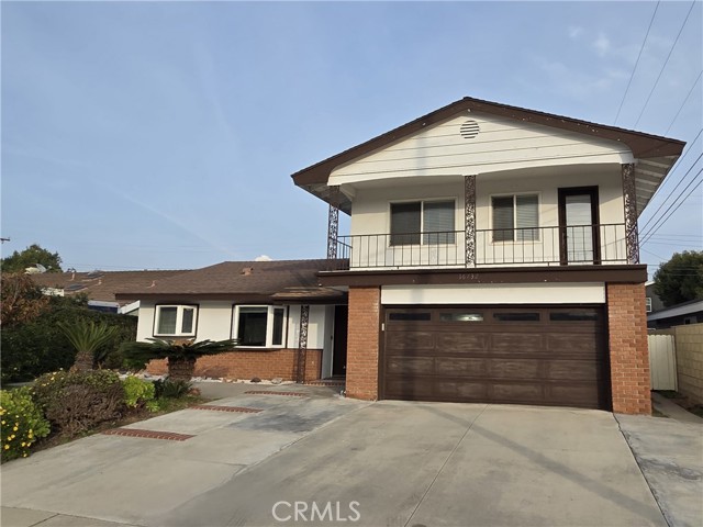 Detail Gallery Image 2 of 29 For 16732 Busby Ln, Huntington Beach,  CA 92647 - 4 Beds | 2 Baths