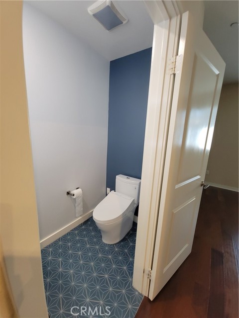 Detail Gallery Image 10 of 26 For 1568 W Artesia Square #E,  Gardena,  CA 90248 - 2 Beds | 2/1 Baths