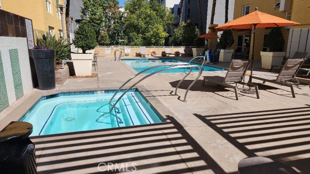 Detail Gallery Image 19 of 35 For 21301 Erwin St #424,  Woodland Hills,  CA 91367 - 2 Beds | 2 Baths