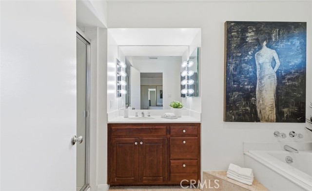 Detail Gallery Image 23 of 40 For 12317 Navy Street, Los Angeles,  CA 90066 - 3 Beds | 3 Baths