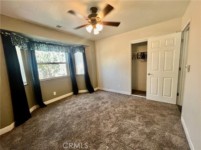 Detail Gallery Image 20 of 37 For 11575 Stuveling St, Oak Hills,  CA 92344 - 4 Beds | 2 Baths