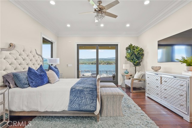 Detail Gallery Image 25 of 42 For 39055 N Shore Dr, Fawnskin,  CA 92333 - 6 Beds | 6/1 Baths