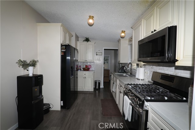Detail Gallery Image 37 of 55 For 913 S.Grand Ave #30,  San Jacinto,  CA 92582 - 4 Beds | 2 Baths