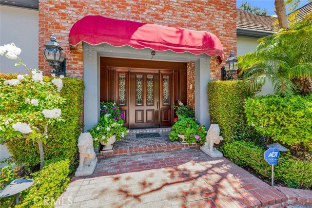 Detail Gallery Image 5 of 75 For 10302 Broadview Pl, North Tustin,  CA 92705 - 5 Beds | 4/1 Baths