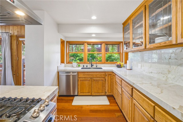 Detail Gallery Image 14 of 60 For 1137 Edna, Wrightwood,  CA 92397 - 5 Beds | 3 Baths