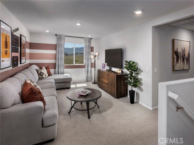 Detail Gallery Image 6 of 13 For 2039 Zest St, Redlands,  CA 92374 - 4 Beds | 3 Baths