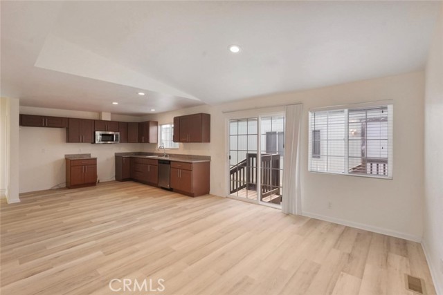 Detail Gallery Image 13 of 28 For 1624 S Highway 99 Frontage #21,  Manteca,  CA 95336 - 3 Beds | 2 Baths