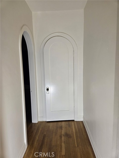 Detail Gallery Image 17 of 27 For 1731 Winona, Hollywood,  CA 90027 - 2 Beds | 1 Baths