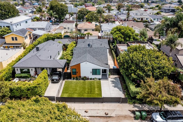 12520 Gilmore Avenue, Los Angeles CA: https://media.crmls.org/medias/a2299afc-0438-4a50-ba3e-e4826828edbe.jpg