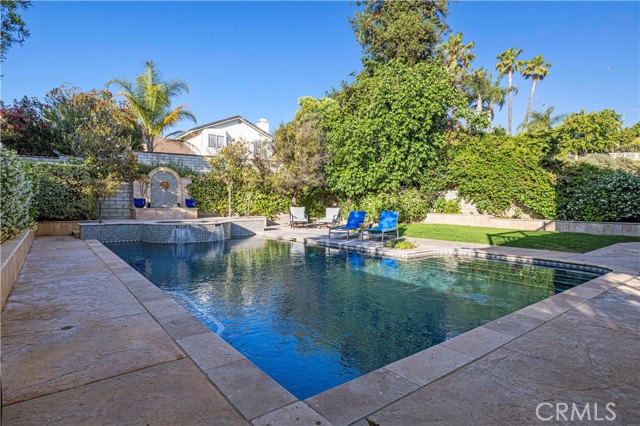 28642 Apricot Place, Saugus CA: https://media.crmls.org/medias/a22a2734-44df-4600-b1b5-7ce74c6f3d01.jpg