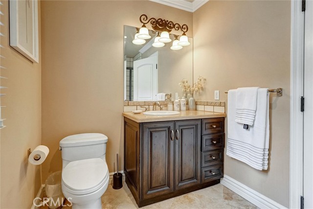 Detail Gallery Image 50 of 65 For 4751 Topeka Dr, Tarzana,  CA 91356 - 5 Beds | 6 Baths