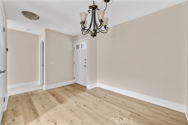 Detail Gallery Image 7 of 26 For 2450 San Gabriel, Corona,  CA 92882 - 2 Beds | 2 Baths