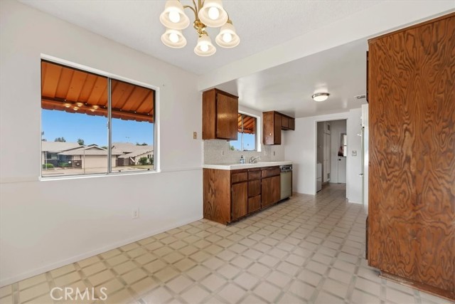 Detail Gallery Image 12 of 37 For 1310 Hollowell, Ontario,  CA 91762 - 3 Beds | 2 Baths