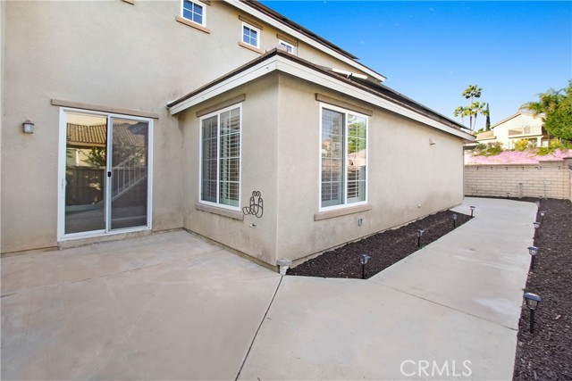 Detail Gallery Image 34 of 46 For 31348 Strawberry Tree Ln, Temecula,  CA 92592 - 4 Beds | 2/1 Baths